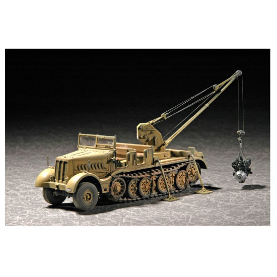 Trumpeter 07253 Сборная модель Drehkran 6t auf Zugkraftwagen 18t (Sd.kfz.9/1 Early Version) (1:72)