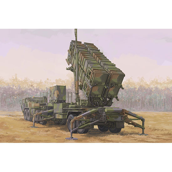 Trumpeter 07158 Сборная модель ПРО M983 HEMTT & M901 Launching Station w/MIM-104 Patriot SAM System (PAC-2) (1:72)