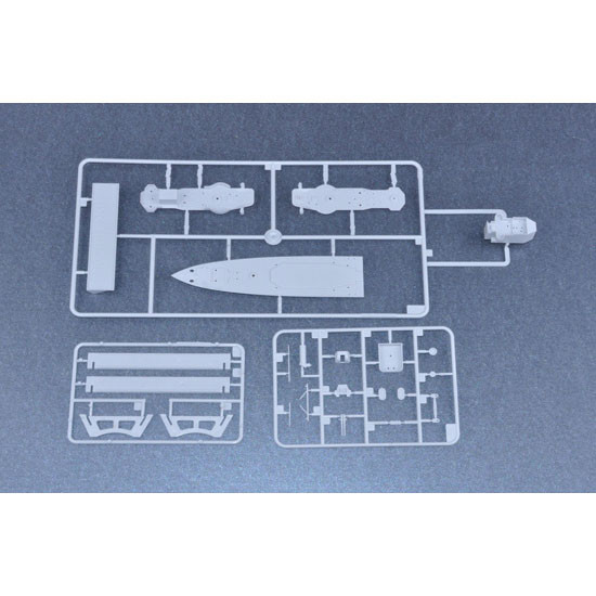 Trumpeter 05333 Сборная модель корабля HMCS Huron Destroyer 1944 г (1:350)