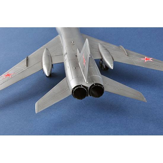 Trumpeter 01687 Сборная модель самолёта Tu-128M Fiddler (1:72)