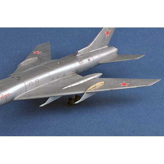 Trumpeter 01687 Сборная модель самолёта Tu-128M Fiddler (1:72)